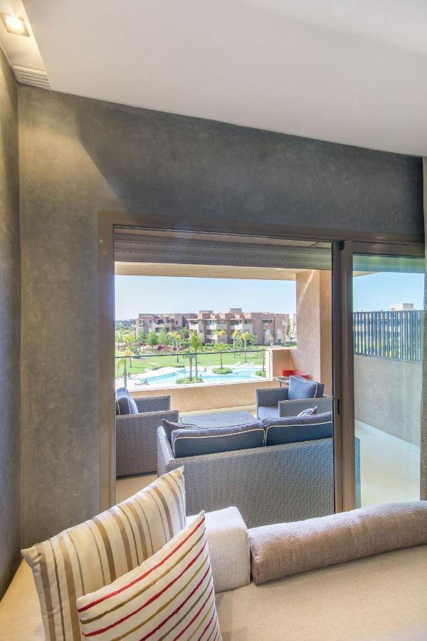 Lumineux Et Vue Degagee Sur Piscine A Prestigia Apartment มาร์ราเกช ภายนอก รูปภาพ