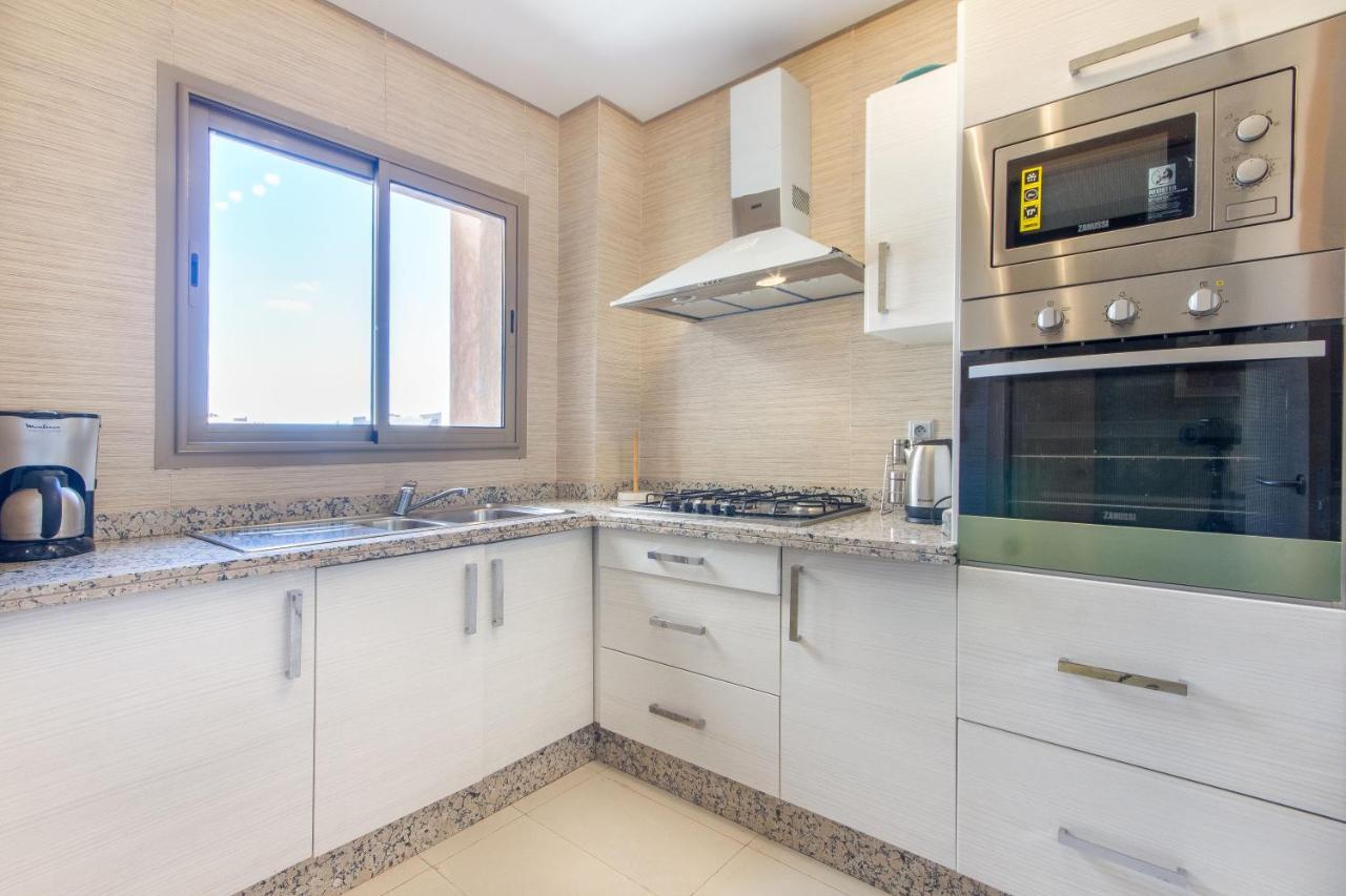 Lumineux Et Vue Degagee Sur Piscine A Prestigia Apartment มาร์ราเกช ภายนอก รูปภาพ